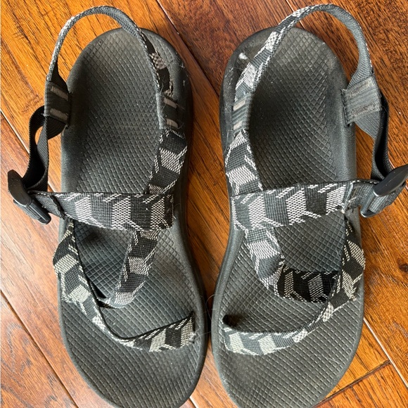Chaco Cloud in Black/White M 13